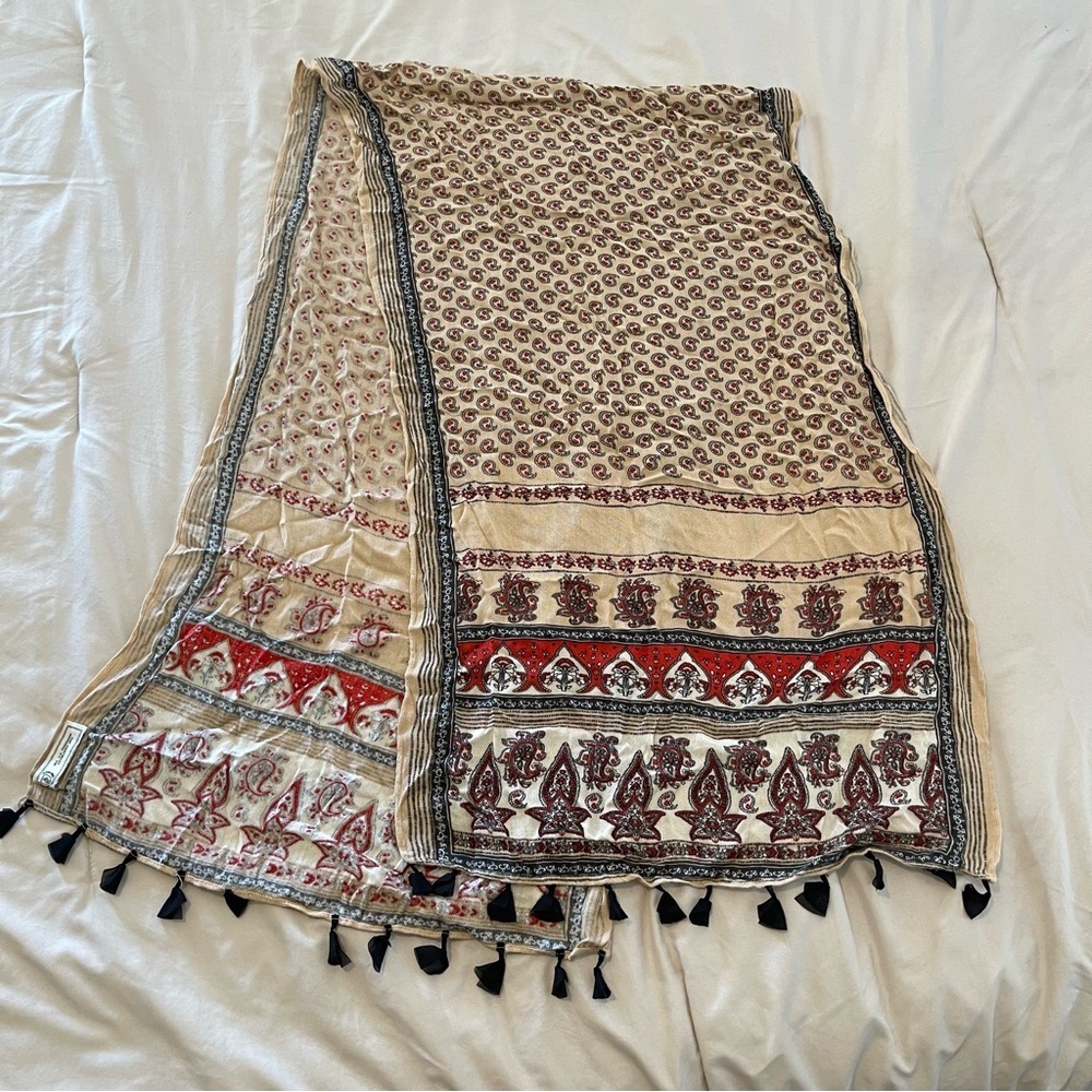 Abercrombie & Fitch Boho Paisley Tassel Scarf